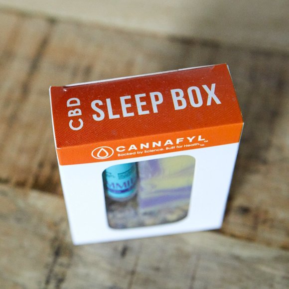 Cannafyl C B D Sleep Box Gift Set NWOT - Picture 4 of 5